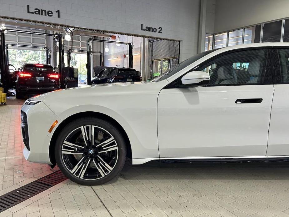 used 2023 BMW i7 car, priced at $101,276