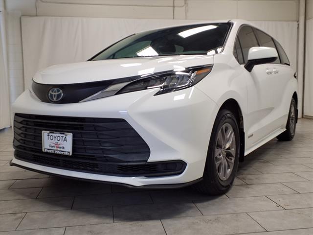 used 2021 Toyota Sienna car, priced at $33,131