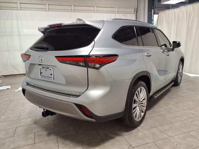 used 2023 Toyota Highlander car, priced at $41,949