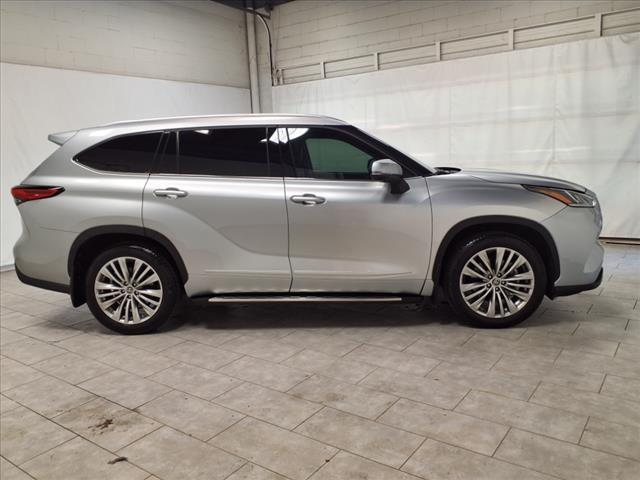 used 2023 Toyota Highlander car, priced at $41,949