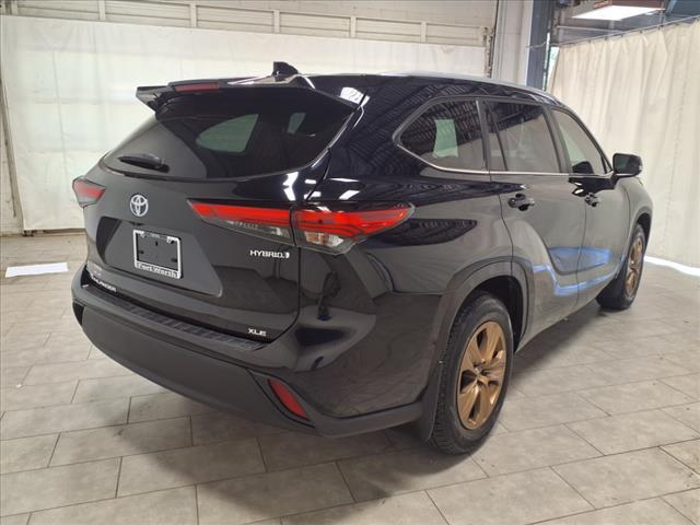 used 2023 Toyota Highlander Hybrid car, priced at $37,849