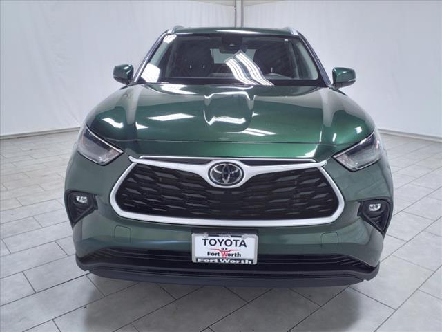 used 2023 Toyota Highlander car, priced at $37,370