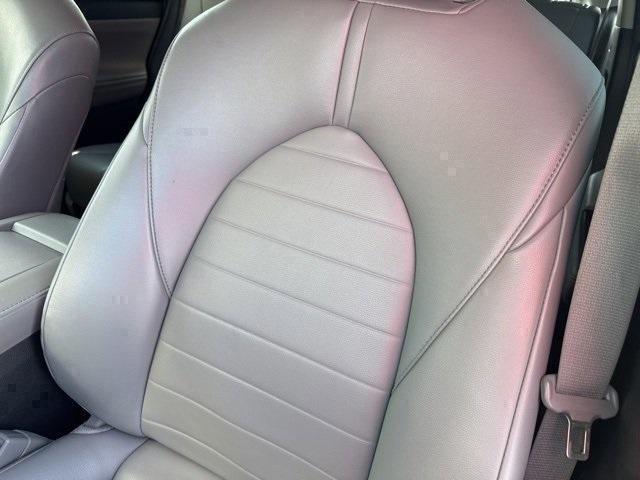 used 2022 Toyota Highlander car, priced at $34,500