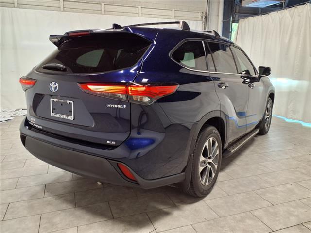 used 2022 Toyota Highlander Hybrid car, priced at $42,995
