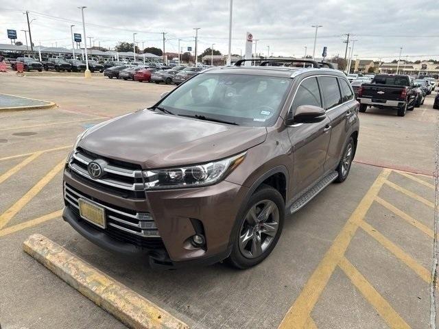 used 2019 Toyota Highlander car, priced at $28,963