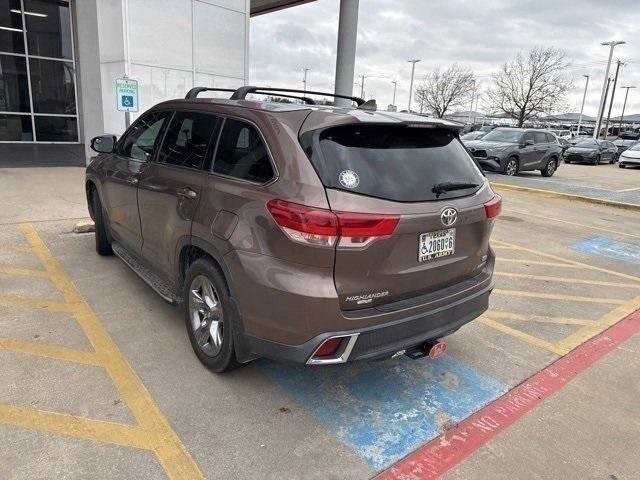 used 2019 Toyota Highlander car, priced at $28,963