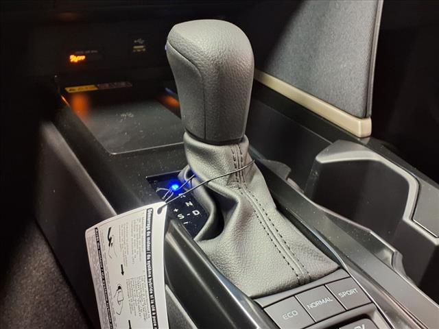 new 2025 Toyota Camry car, priced at $28,918