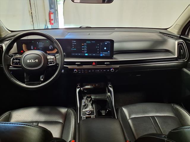used 2024 Kia Sorento car, priced at $28,347