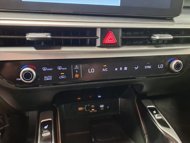 used 2024 Kia Sorento car, priced at $28,347