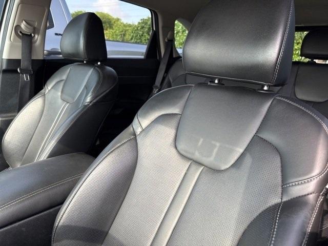 used 2024 Kia Sorento car, priced at $28,347