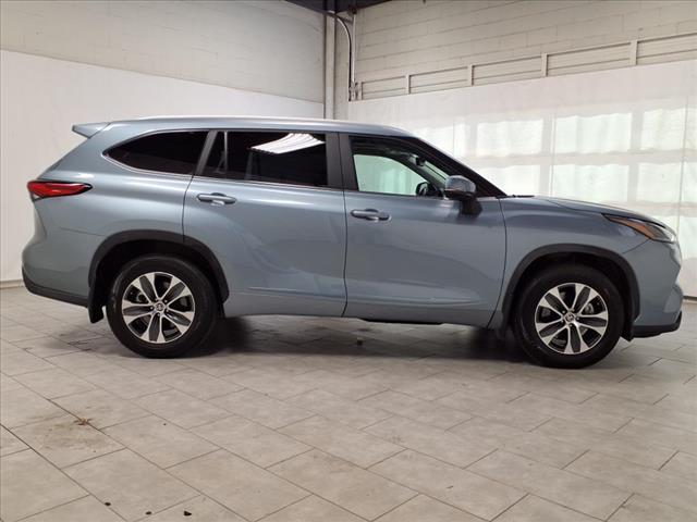 used 2023 Toyota Highlander car, priced at $36,981