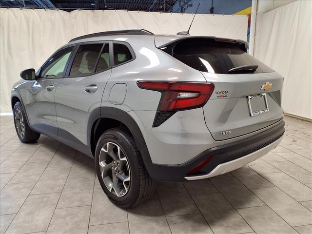 used 2024 Chevrolet Trax car, priced at $20,624
