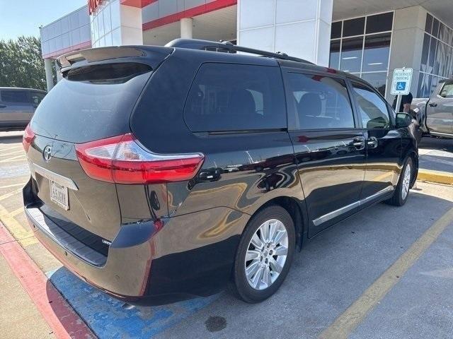 used 2016 Toyota Sienna car, priced at $25,734