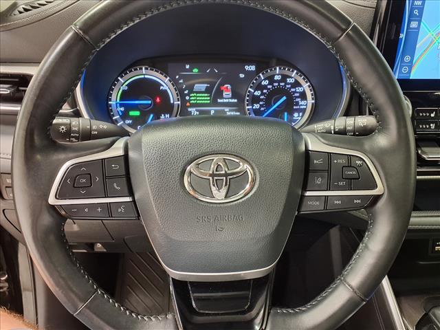 used 2022 Toyota Highlander Hybrid car, priced at $41,990