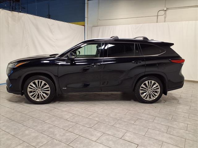 used 2022 Toyota Highlander Hybrid car, priced at $41,990