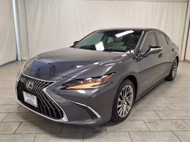 used 2025 Lexus ES 350 car, priced at $54,849