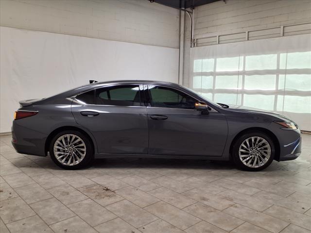 used 2025 Lexus ES 350 car, priced at $54,849