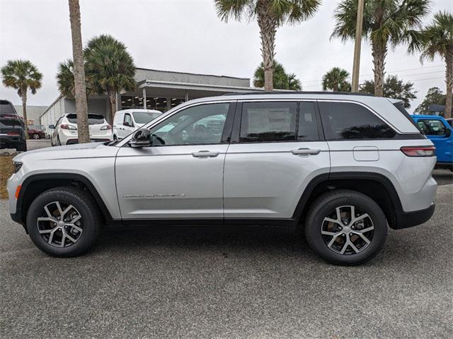 new 2025 Jeep Grand Cherokee car, priced at $41,689