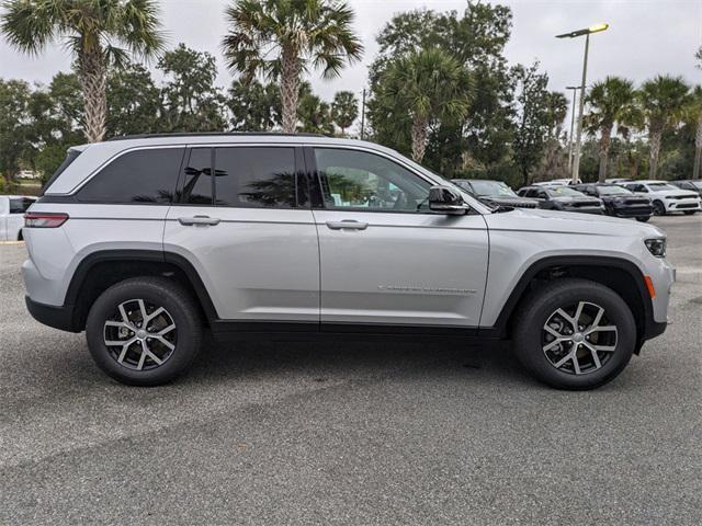 new 2025 Jeep Grand Cherokee car, priced at $41,689