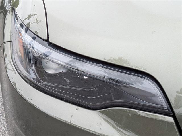 used 2020 Jeep Cherokee car, priced at $20,515