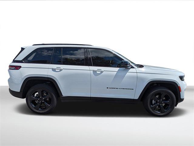 used 2022 Jeep Grand Cherokee car, priced at $29,113