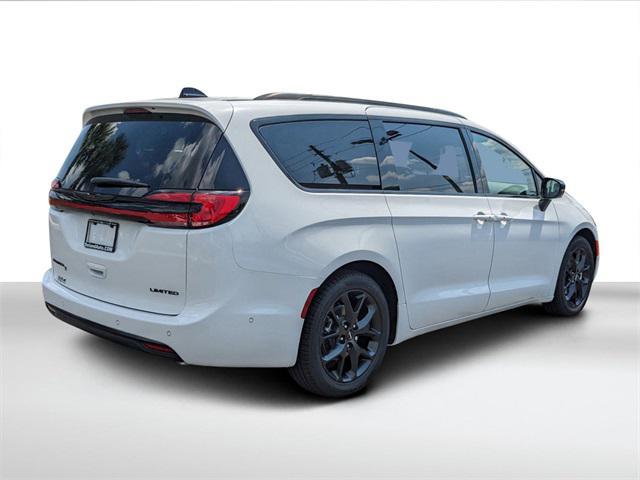 new 2024 Chrysler Pacifica car, priced at $47,273