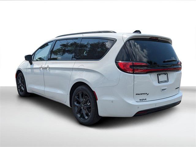 new 2024 Chrysler Pacifica car, priced at $47,273
