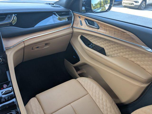 used 2024 Jeep Grand Cherokee car, priced at $51,079