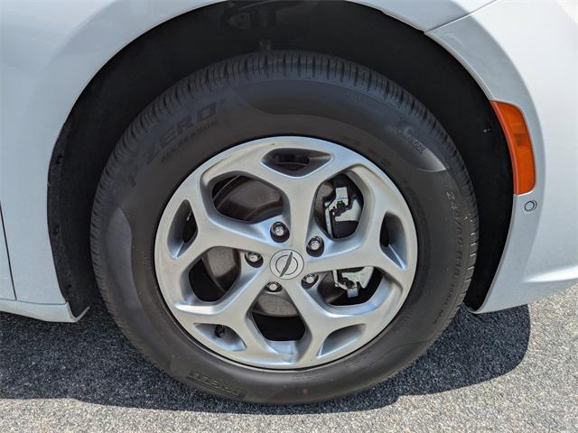 used 2024 Chrysler Pacifica car, priced at $43,500