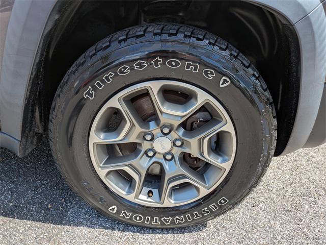 used 2020 Jeep Cherokee car, priced at $18,950