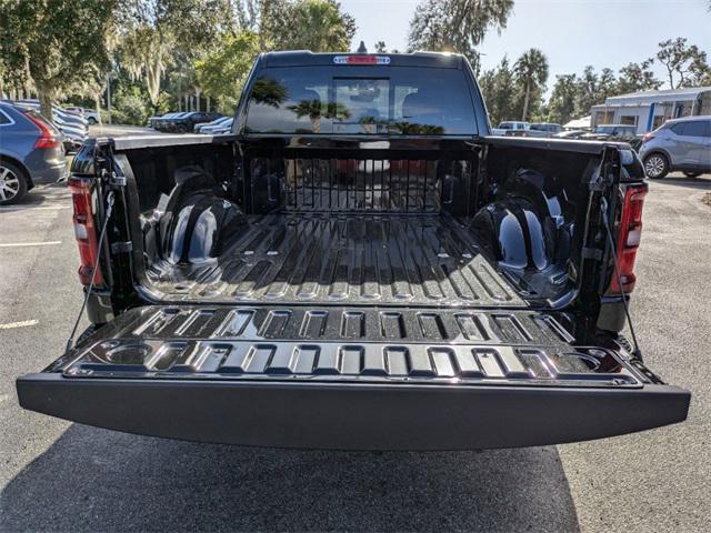 new 2025 Ram 1500 car, priced at $39,462