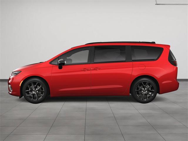 new 2025 Chrysler Pacifica car, priced at $47,081