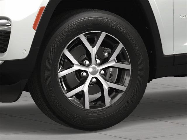 new 2025 Jeep Grand Cherokee car, priced at $39,708