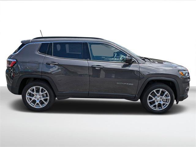 new 2024 Jeep Compass car, priced at $28,351