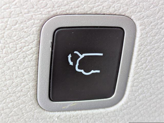 used 2021 Chrysler Pacifica car, priced at $24,995