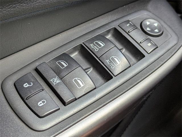 used 2020 Jeep Cherokee car, priced at $17,500