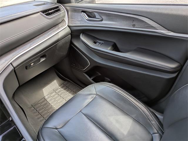 used 2022 Jeep Grand Cherokee L car, priced at $29,376