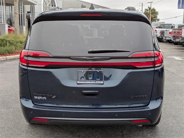 new 2025 Chrysler Pacifica car, priced at $44,716