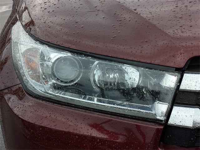 used 2019 Toyota Highlander car, priced at $32,251