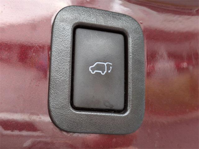 used 2019 Toyota Highlander car, priced at $32,251
