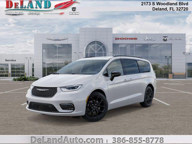 new 2026 Chrysler Pacifica car, priced at $46,085