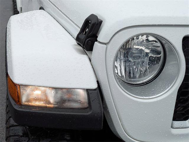 used 2021 Jeep Gladiator car, priced at $33,790