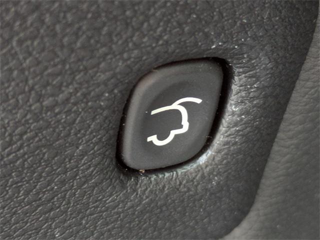 used 2016 Jeep Grand Cherokee car, priced at $12,762