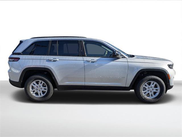 new 2025 Jeep Grand Cherokee car, priced at $35,552