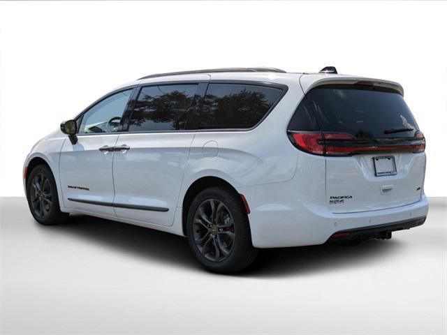 new 2024 Chrysler Pacifica car, priced at $40,190