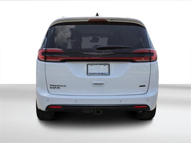 new 2024 Chrysler Pacifica car, priced at $40,190