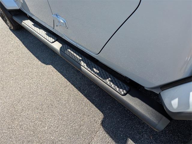 used 2022 Jeep Gladiator car, priced at $34,896