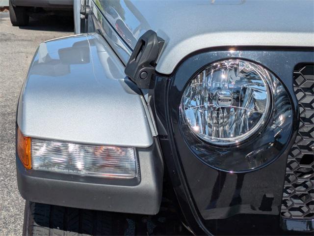 used 2022 Jeep Gladiator car, priced at $34,896