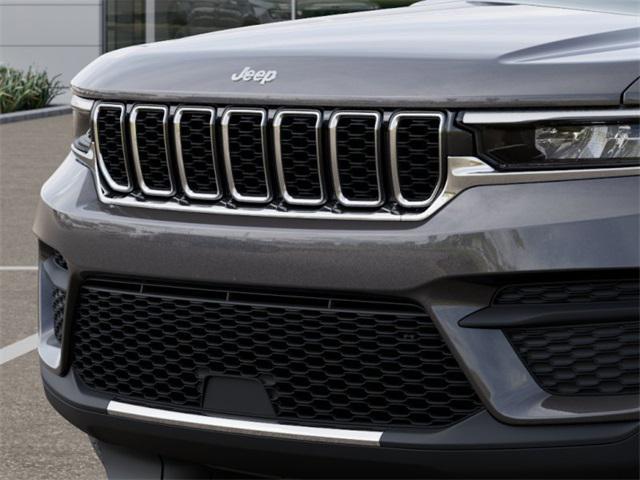 new 2025 Jeep Grand Cherokee car, priced at $31,427