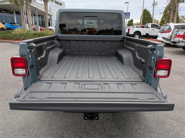 new 2025 Jeep Gladiator car, priced at $40,227